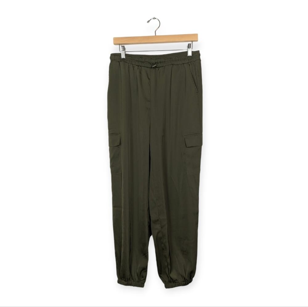 BAILEY 44 Green Lightweight Satin Cargo Jogger Size M